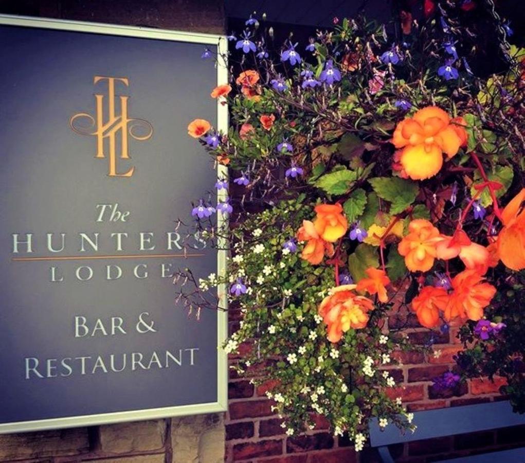 Hunters Lodge Hotel Crewe Exterior foto